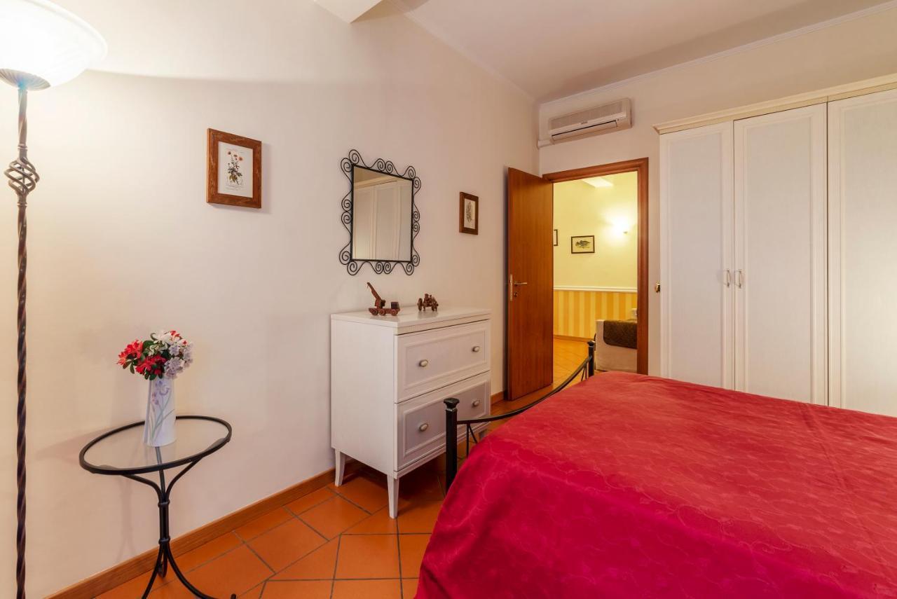 San Pietro Cozy Apartment With Terrace! ローマ エクステリア 写真